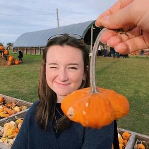 Meet your Posher, Madeline